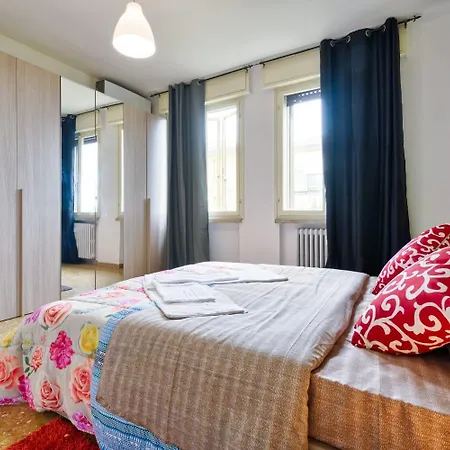 R & R - Private With Shared Bathroom * Marghera