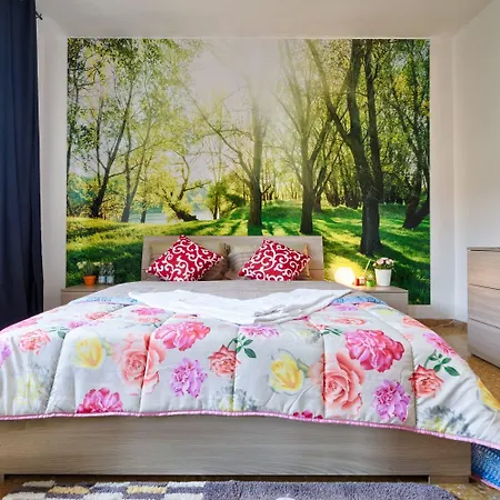 R & R - Private With Shared Bathroom