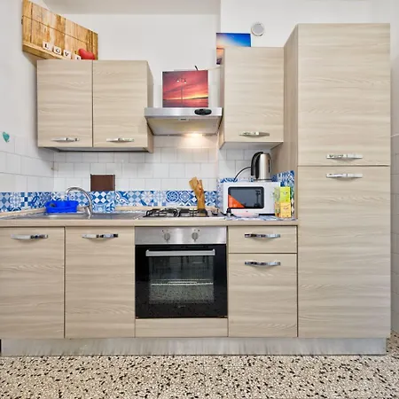 R & R - Private With Shared Bathroom בית הארחה מרגרה