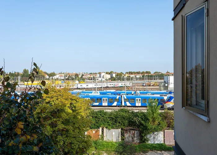 R & R - Private With Shared Bathroom Marghera