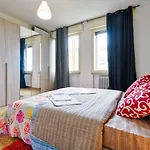 R & R - Private With Shared Bathroom * Marghera