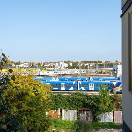 R & R - Private With Shared Bathroom Marghera