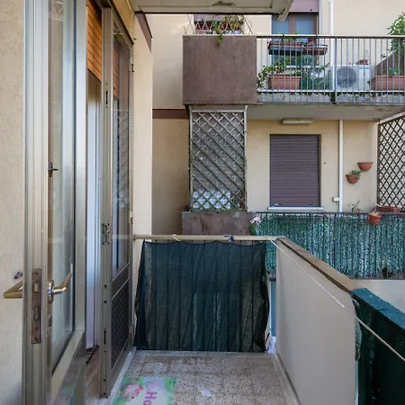 R & R - Private With Shared Bathroom