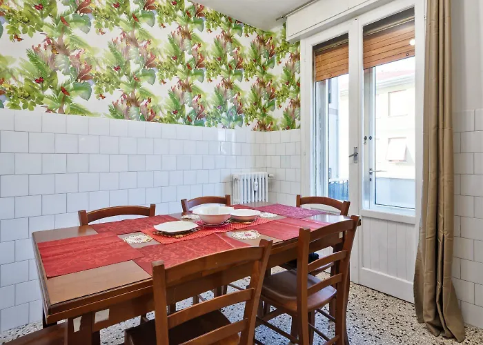 R & R - Private With Shared Bathroom Gæstehus *