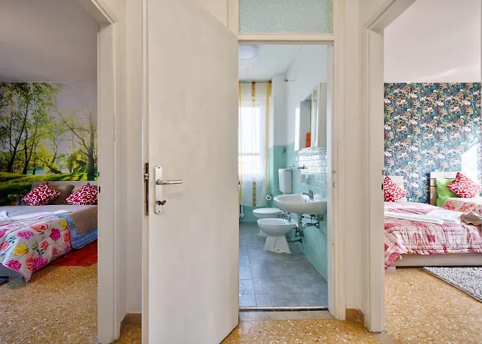 Gæstehus R & R - Private With Shared Bathroom *